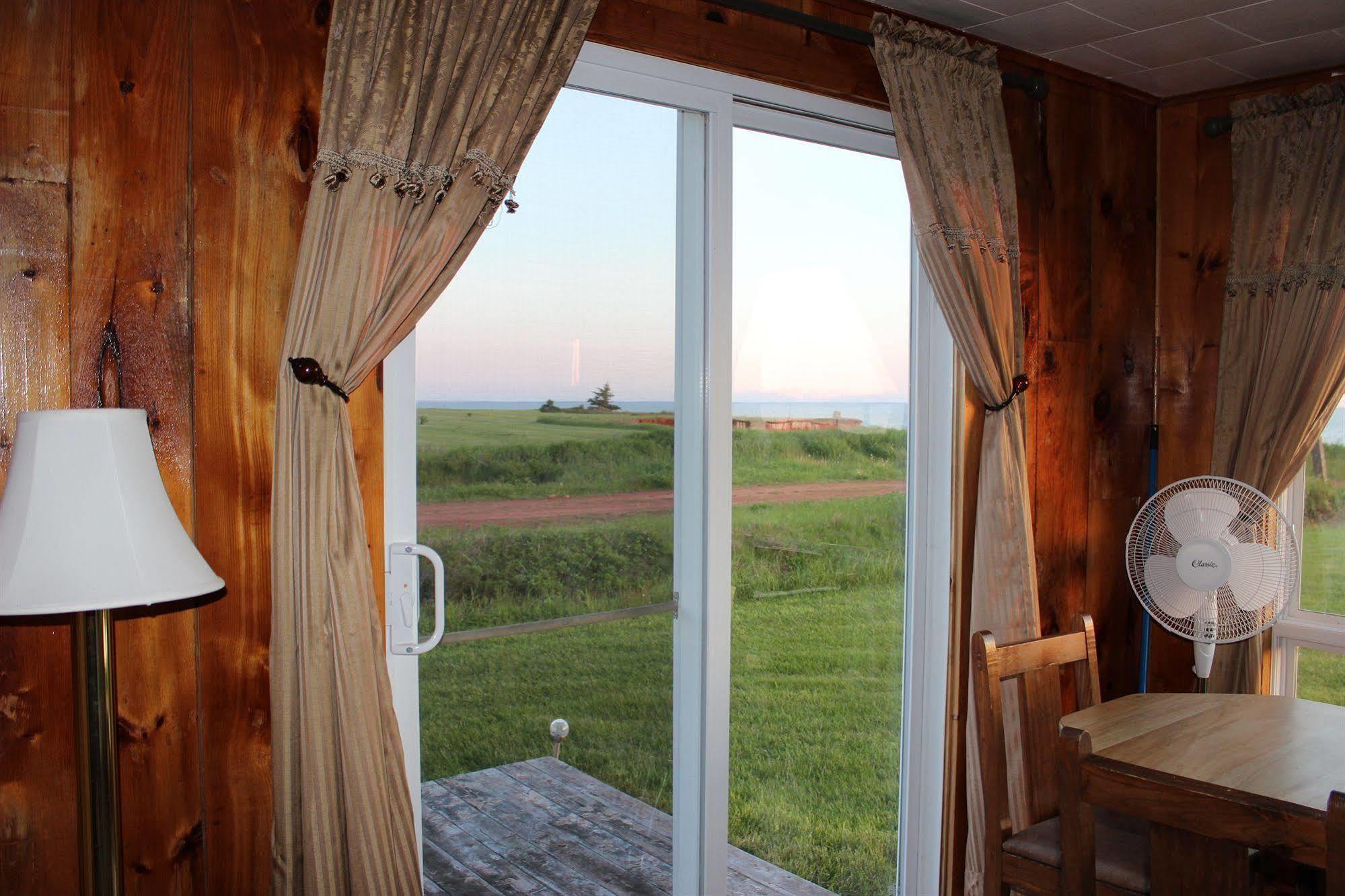 Cottages On Pei-Oceanfront Bedeque Esterno foto