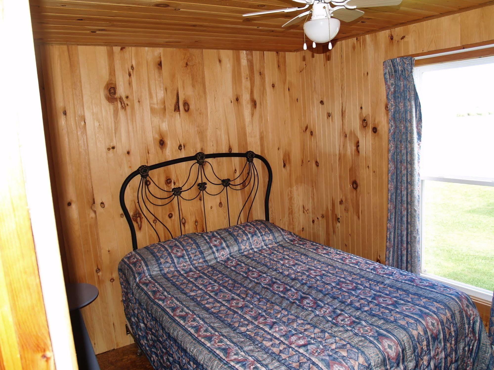 Cottages On Pei-Oceanfront Bedeque Esterno foto