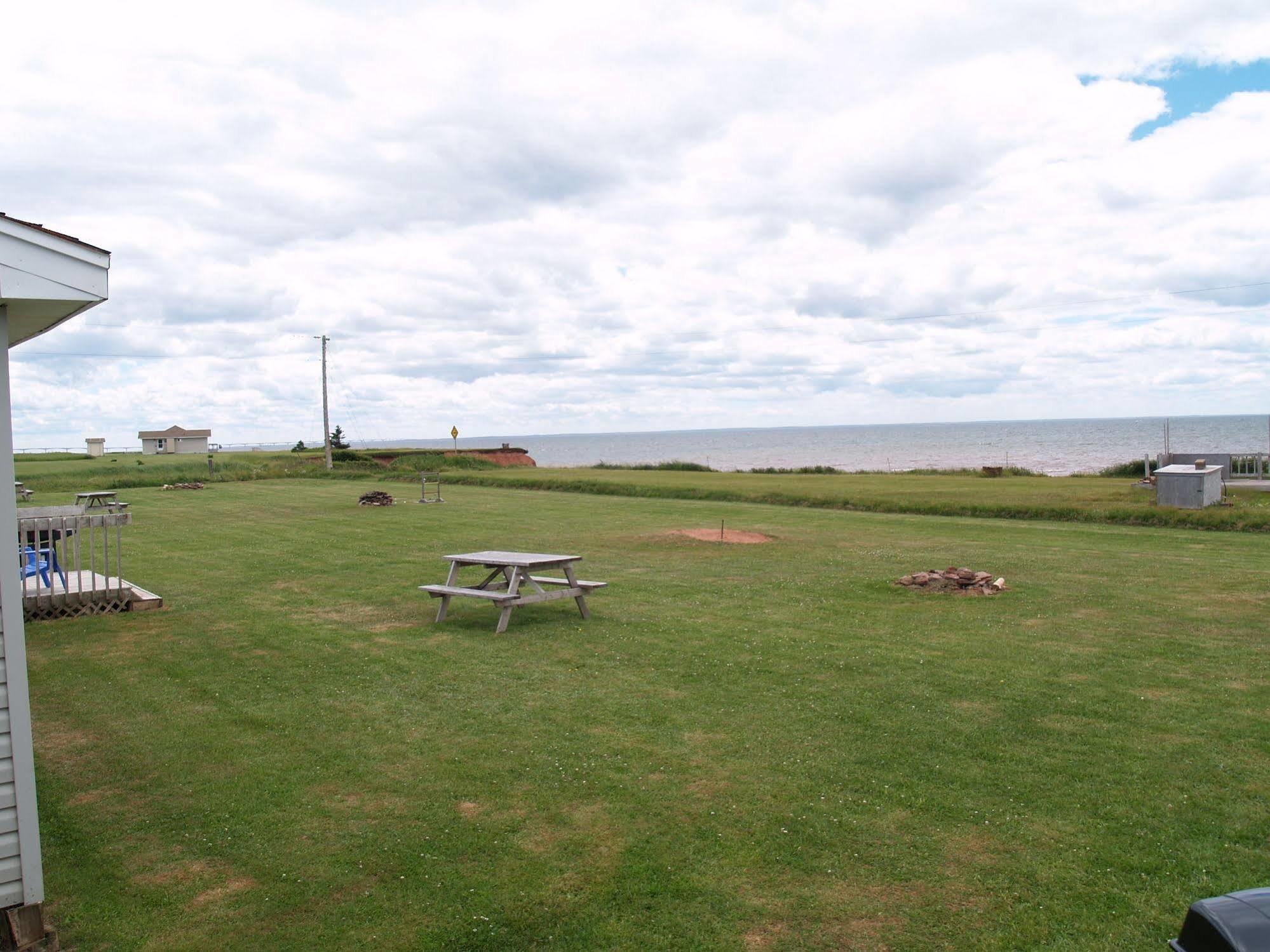 Cottages On Pei-Oceanfront Bedeque Esterno foto
